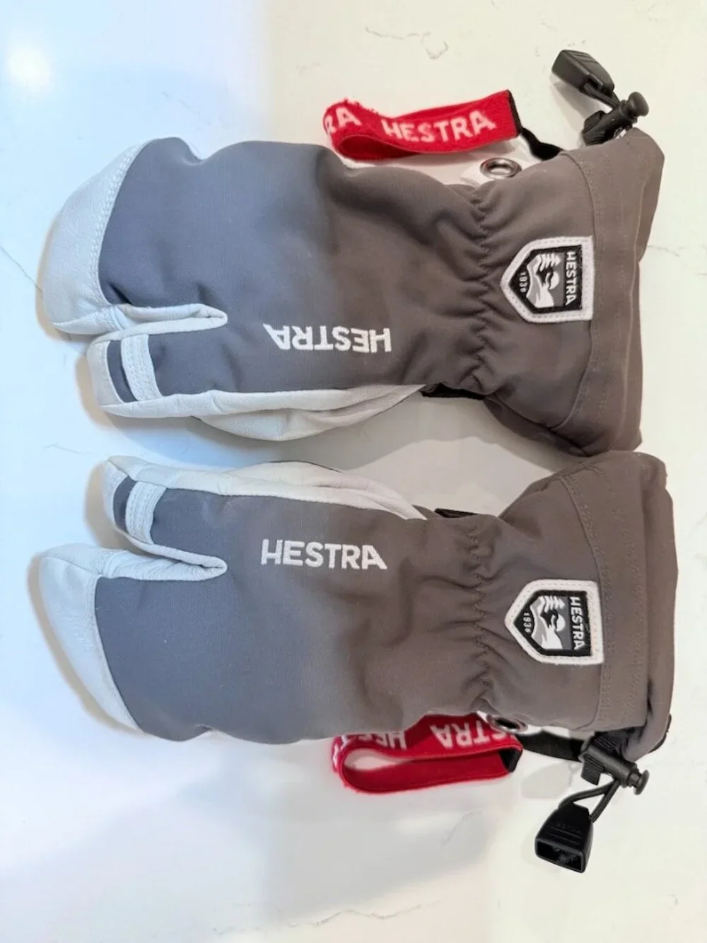 Hestra | Army Leather Heli Ski Jr. Mitt | Gray | Size 4